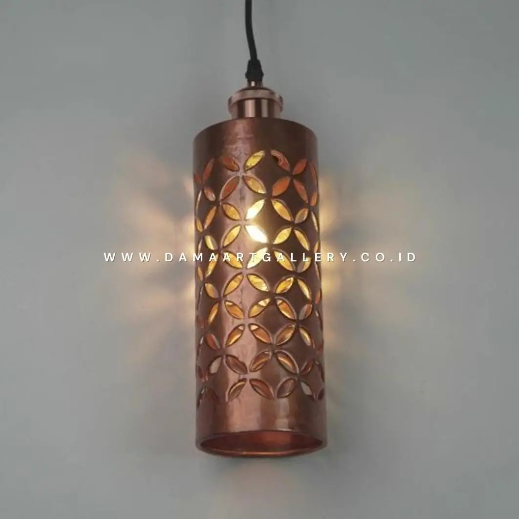 Lampu tabung tembaga motif batik kawung